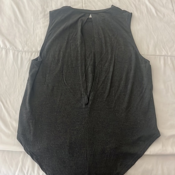 NUX Rumble Boxing Tank - Picture 2 of 4